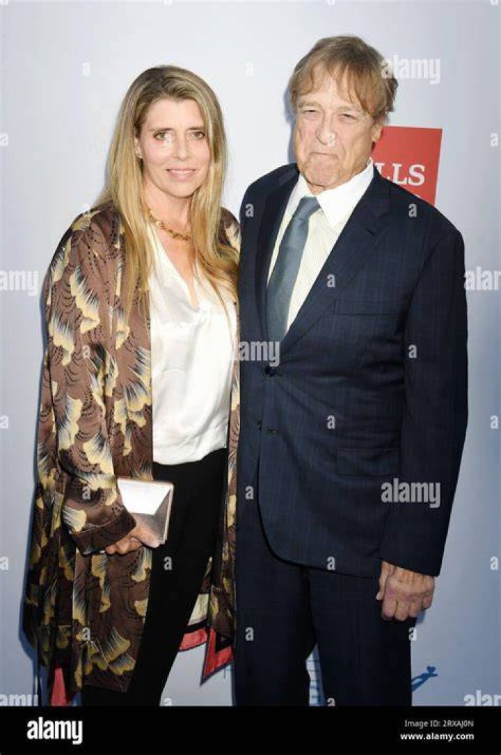 Anna Beth Goodman A Peek Into the Life of John Goodman’s Wife