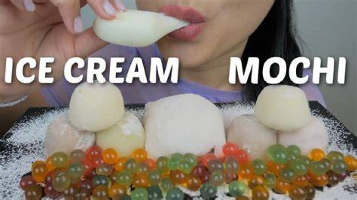 ASMR MOCHI (Ice Cream + Fresh Strawberry) SOFT CHEWY STICKY EATING