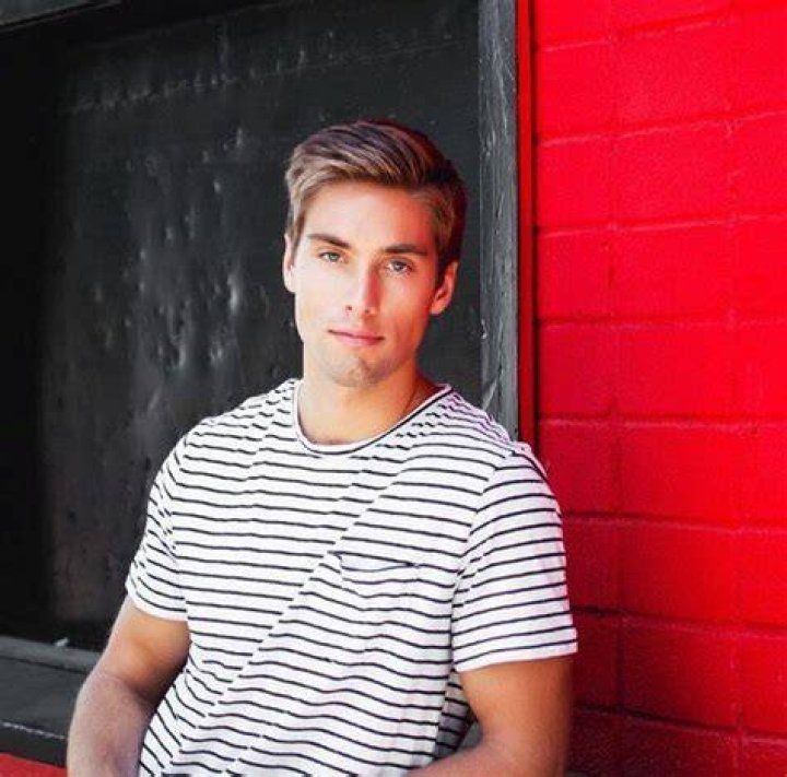 Austin North Age, Height, Weight, Girlfriend, Net Worth, Wife HD phone