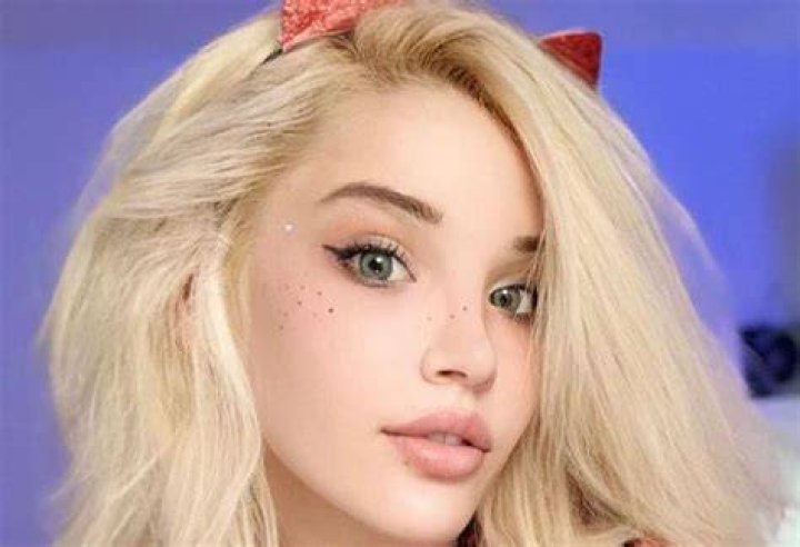 Cherry Crush (Actress) Age, Biography, Wiki, Height, Weight, Family