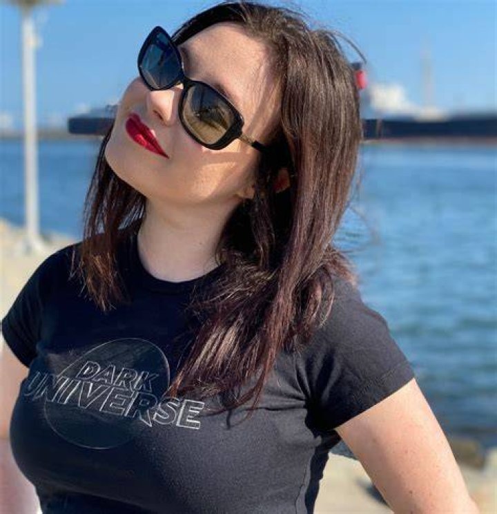 Clara Ellis onlycellis OnlyFans