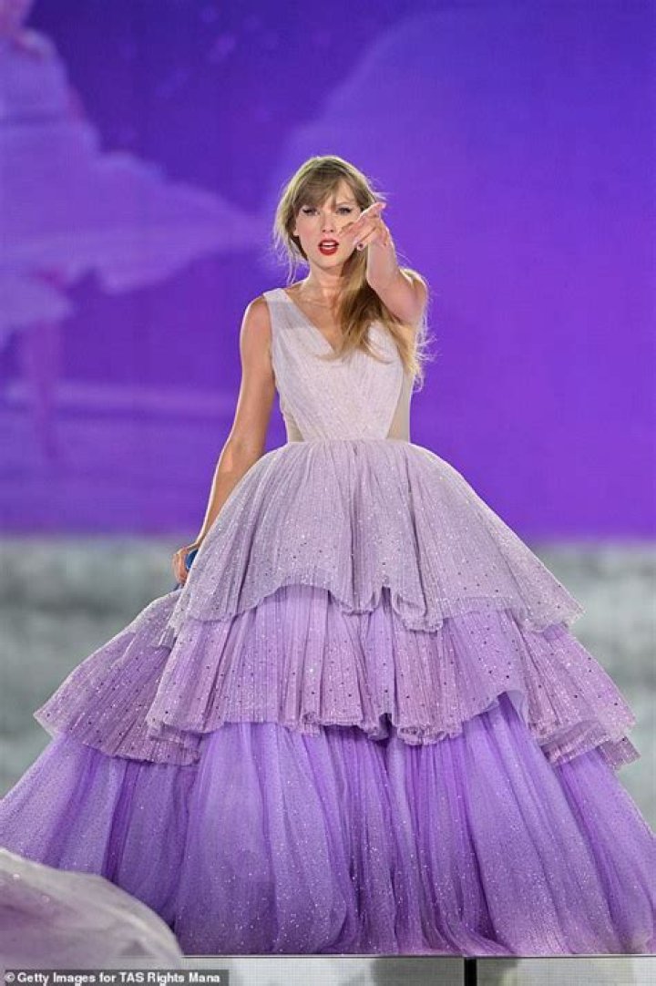 Discover The Enchanting Story Behind Taylor Swift's Iconic Purple VMA Outfit
