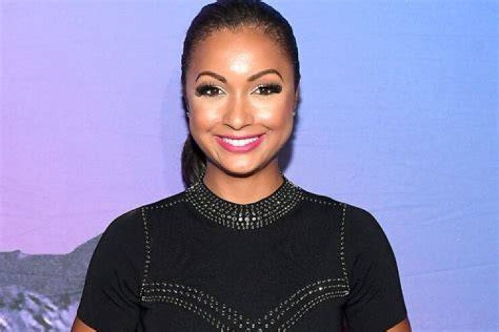 Eboni K. Williams Biography, Age, Height, Husband & Net Worth 2023 VCSD