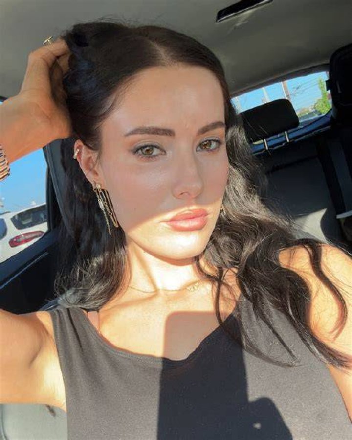Erin Olash / erin.olash / erinolash leaked nude photo from OnlyFans and