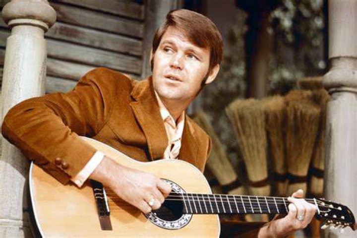 Glen Campbell's Family Struggle Over Medical Care Rolling Stone Della
