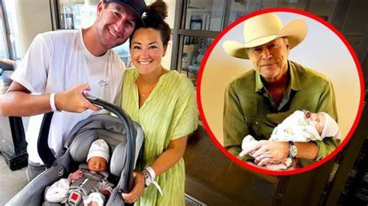 How Many Grandchildren Does Alan Alda Have?