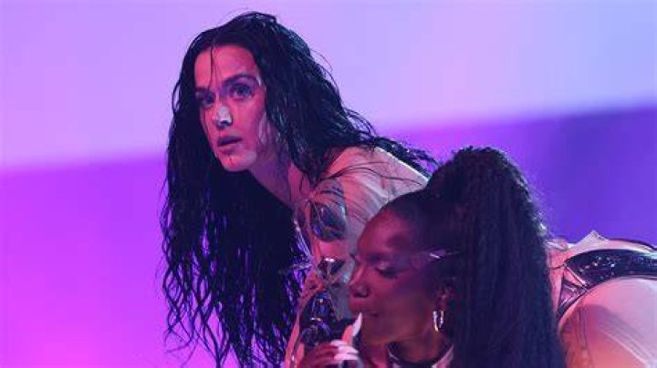 Is Katy Perry Lesbian? "The Year of the Lesbian" Speculation