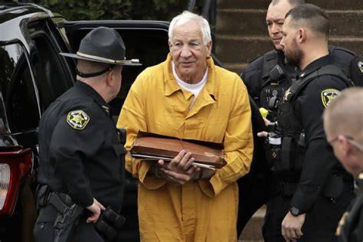 Jerry Sandusky's sentencing set for Oct. 9 in child sexabuse case