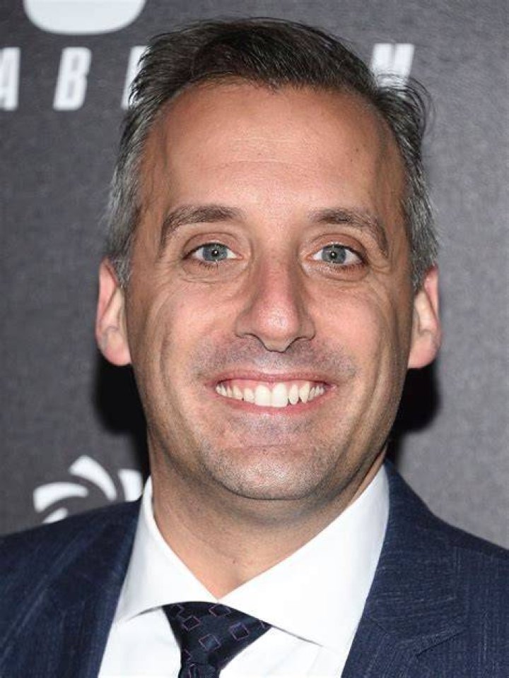 Joe Gatto Sexuality Facts, Fans Suspect His Divorce Has Something To Do With Gay Rumors