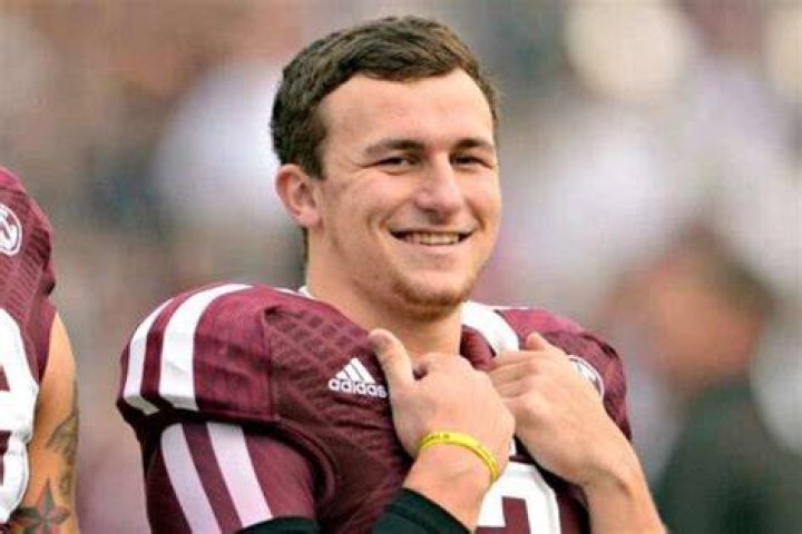 Johnny Manziel Net Worth 2022, Age, WIfe, Height, Family, Parents Apumone