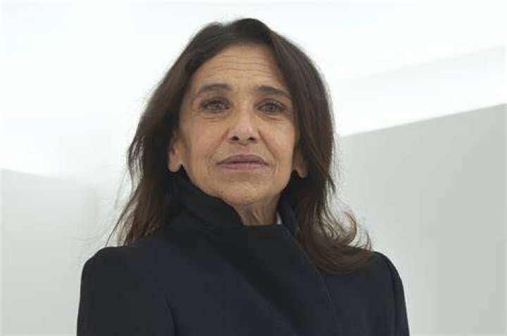Kathryn Hunter