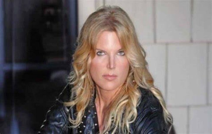 Louise Stratten bio, age, husband, net worth, family & facts Kemi Filani