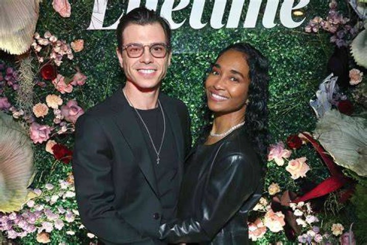 Matthew Lawrence & TLC’s Chilli Are Officially Dating