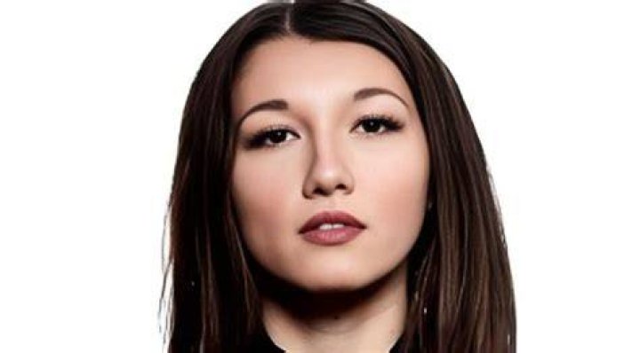 Maya Woulfe's Wiki, Net Worth, Husband, Family Background, Hot Photos