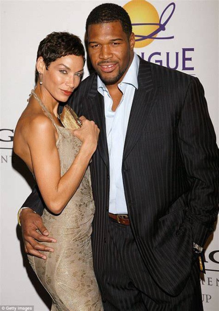 Michael Strahan, fiancé Nicole Murphy split