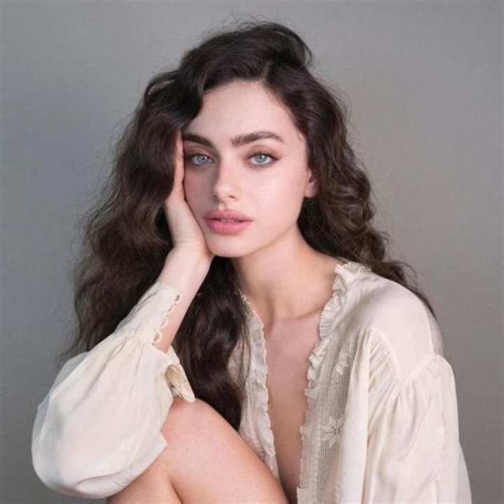 Photos of Yael Shelbia Images, Pics
