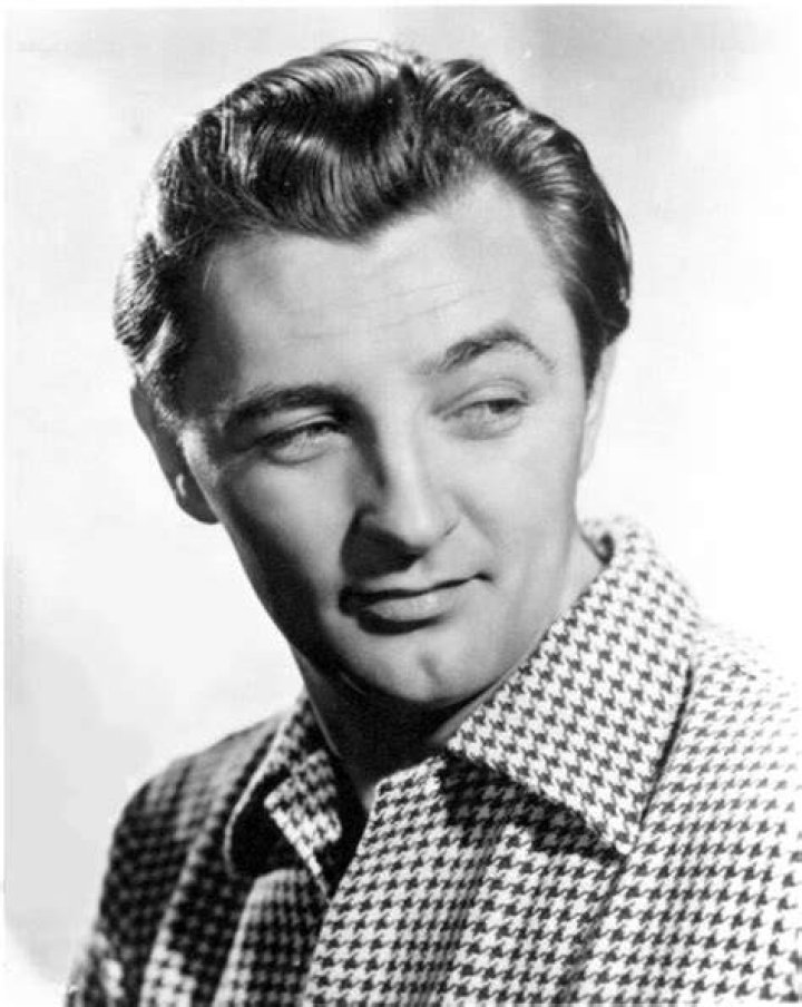 Robert Mitchum &mdash; Life and Death of the Legendary Hollywood Antihero Who