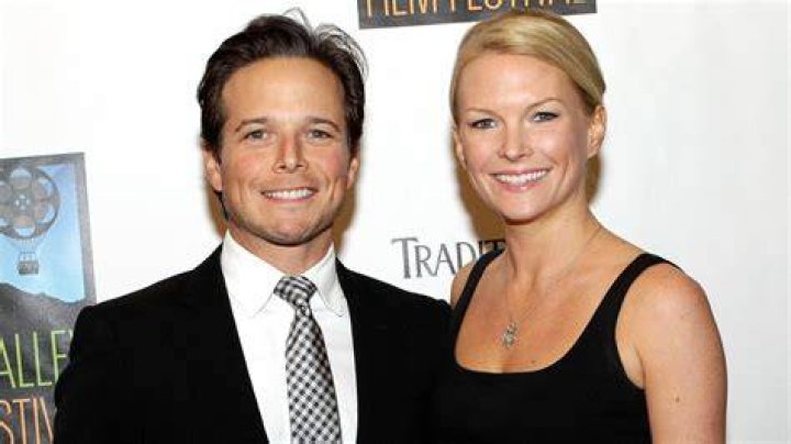 Scott Wolf 2023 Wife, net worth, tattoos, smoking & body facts Taddlr