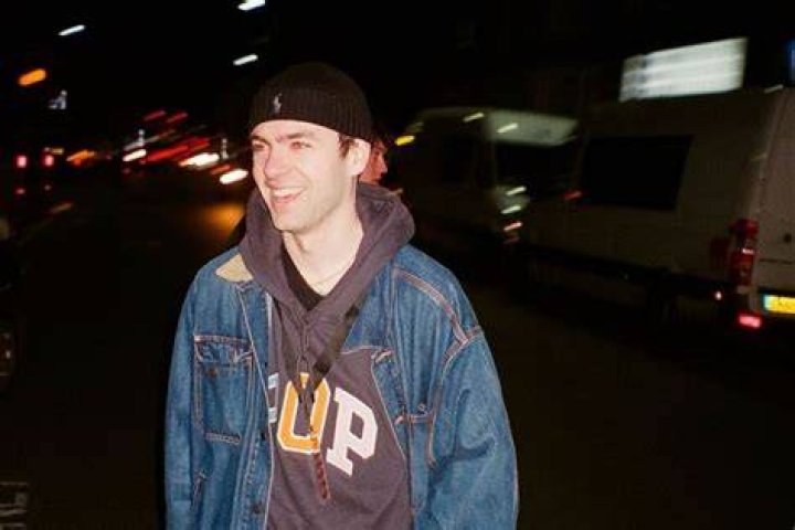 Sean Martin, singer of The Night Caf&eacute;, has passed away