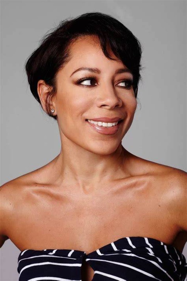 Selenis Leyva Wiki Bio, ethnicity, dating, daughter, family, husband