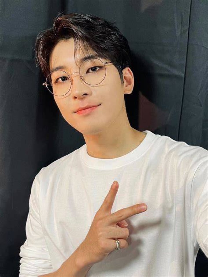 Seventeen Wonwoo's mother passes away allkpop