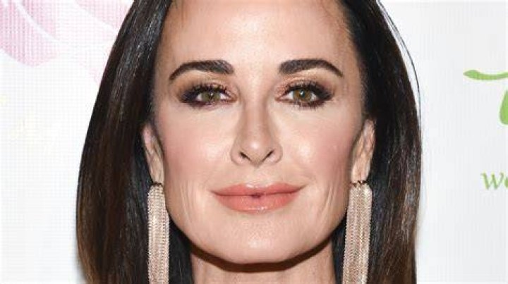 Sutton Stracke Isn't The Only Real Housewife Who Rented Kyle Richards House