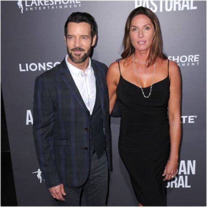 Uncover The Secrets Of Tony Horton's Inspiring Wife, Shawna