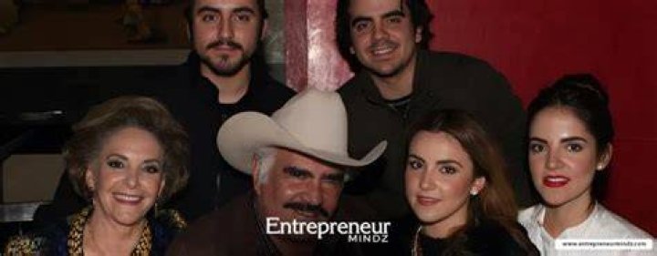 Vicente Fernandez Siblings Maria Del Refugio & Teresa Fern&aacute;ndez
