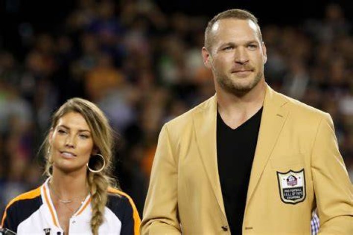 Who Is Laurie Urlacher, Brian Urlacher's Ex-Wife?