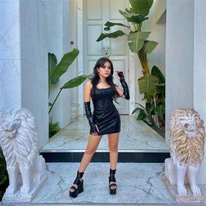Who is Tarayummy? age, height, real name, bio, ethnicity, boyfriend