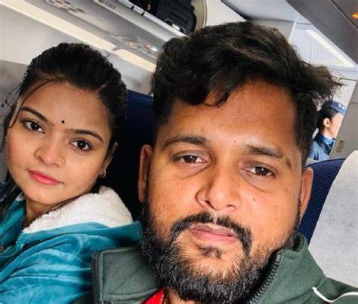 Who is TunTun Yadav Wife?